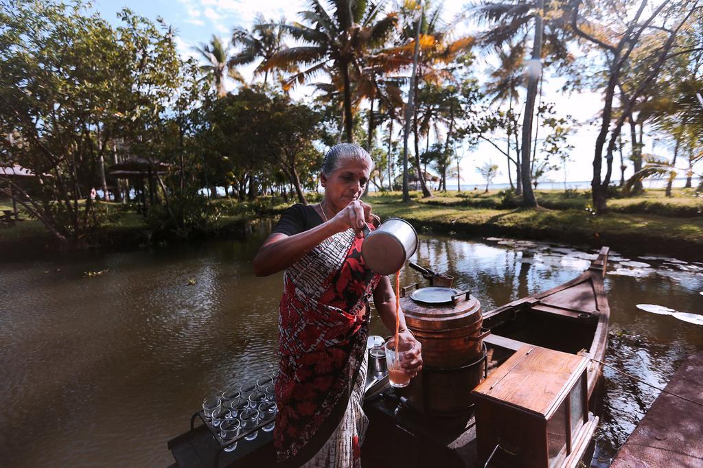 Coconut Lagoon Kumarakom - A Cgh Earth Experience Buitenkant foto