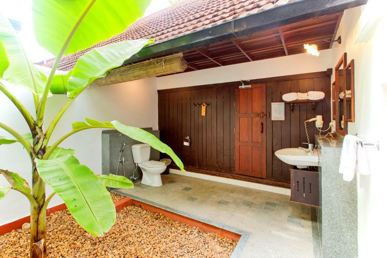 Coconut Lagoon Kumarakom - A Cgh Earth Experience Buitenkant foto